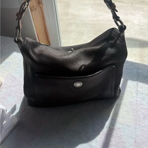 Elegant Black Leather Shoulder Bag
